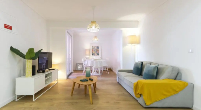 Cosy Guesthouse - Sónia's Houses, Rezerwuj Hotel Benfica Lisbon Region