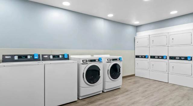 WoodSpring Suites Rogers Bentonville, Забронировать Отель Роджерс Northwest Arkansas