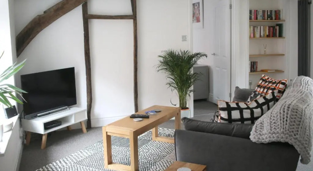 No. 82 Grade II Listed Norwich City Centre Flat