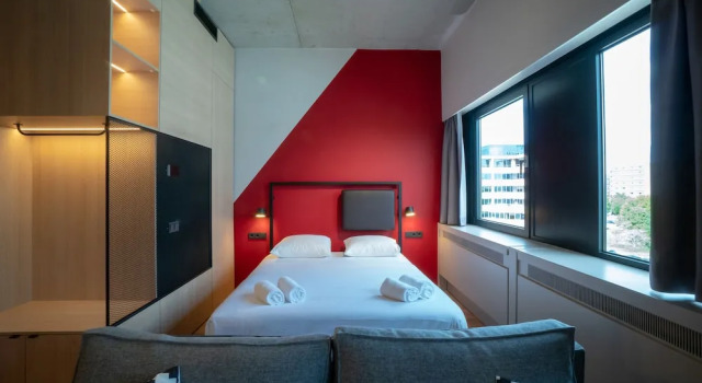 Двухместный люкс Deluxe с видом на город Via Suites