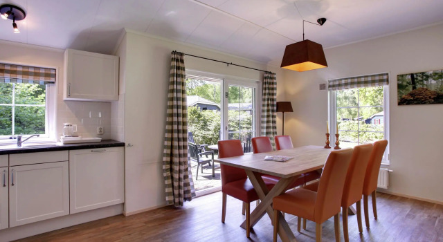 Cozy Holiday Home with Dishwasher near Zwolle, Rezervovat Hotel Hotely v Salland s bazénem, Bazén