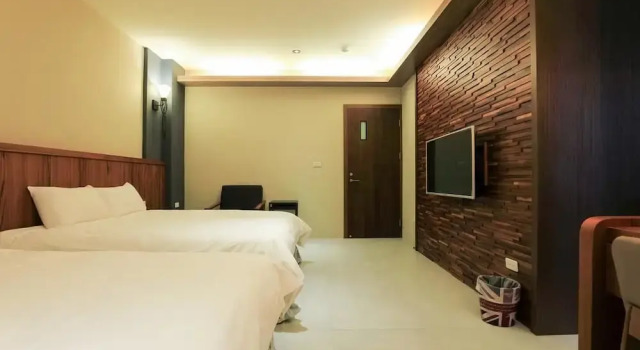 Camera Comfort Sharp B&B