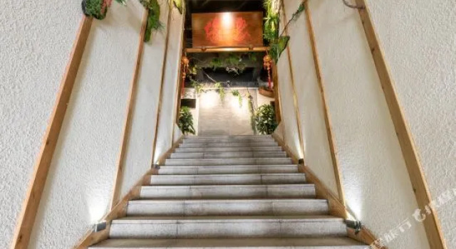 Yicheng Hotel (Langzhong Ancient City Zhuangyuan Branch), Varaa Hotelli Hotellit Sichuan pysäköinnillä, Pysäköinti