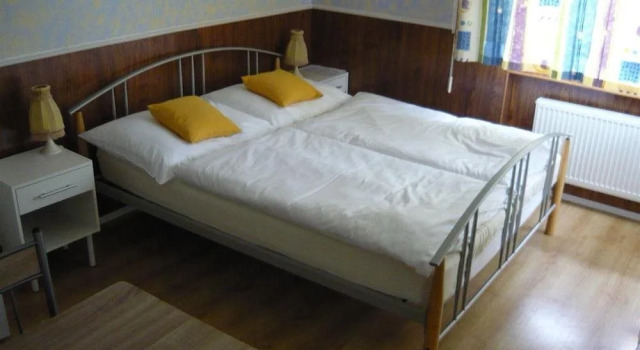 City Garden Apartments & Wellness, Rezerwuj Apartament Hotele w Píkovice z basenem, Basen