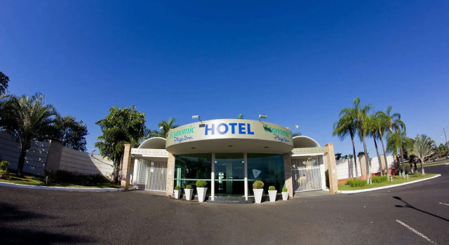 ibis Styles Rio Preto Monte Libano, Забронировать Отель Отели Сан-Жозе-ду-Риу-Прету по системе «всё включено», Всё включено