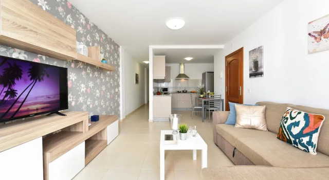 Modern and New Apartment in Arinaga Playa 2A, Buchen Sie Ferienwohnung Arinaga Gran Canaria