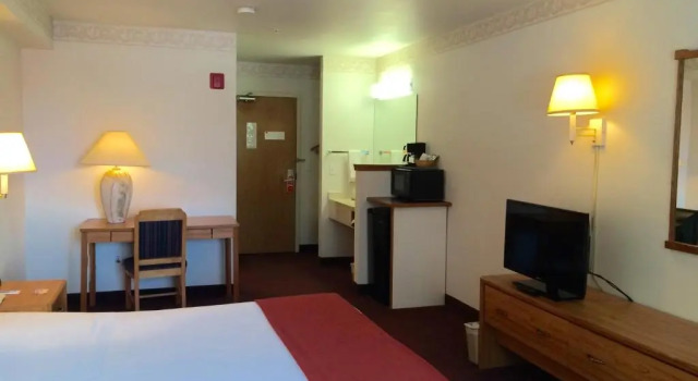 Двухместный номер Standard Peppermill Empress Inn