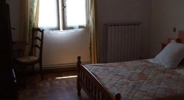 Logis de la Rose, Rezervasyon Otel Greoux-les-Bains otoparklı oteller, Otopark