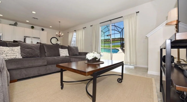 601 Las Fuentes, Rezerwuj Hotel Hotele w Kissimmee z basenem, Basen
