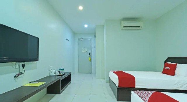 Трёхместный номер Deluxe Super OYO Capital O 90545 Ho Hotel