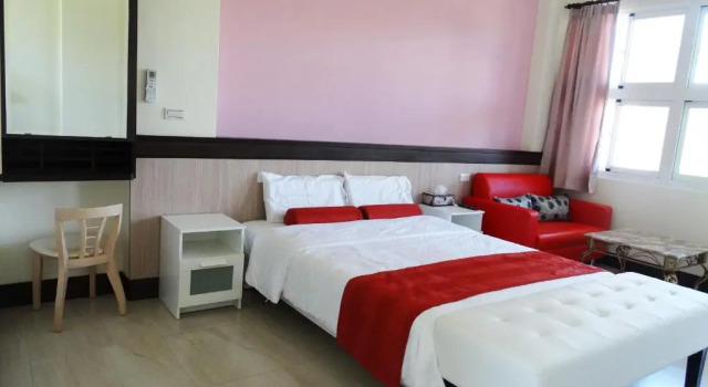 Ikegami Dapo Moutain Bed and Breakfast, Book Hotel Hoteller i Chishang med pool, Swimmingpool