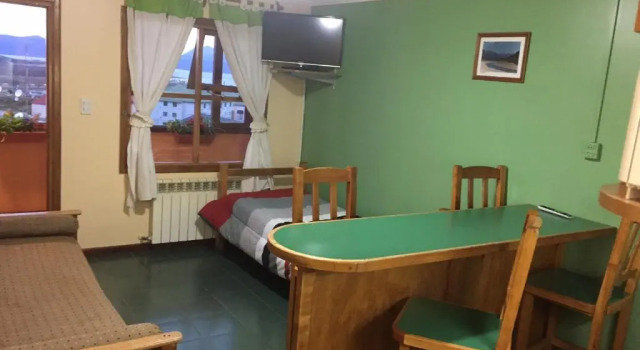 Apart Hotel Alem, Забронировать Апарт-отель Апарт-отели Ушуая, рядом с Encerrada Bay, Апарт-отель