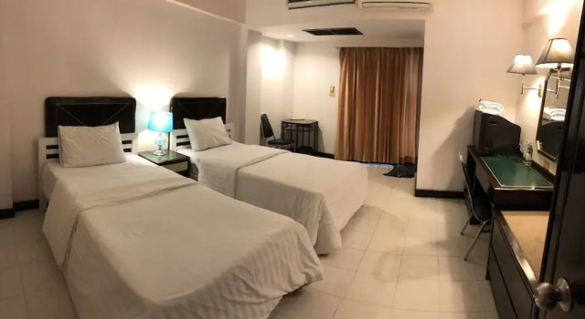 Номер Standard с балконом S.C. Heritage Hotel