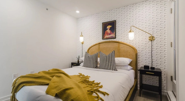 Abode XS House 1-bedroom With 20' Ceilings, Забронировать Апартаменты/квартира Апартаменты Филадельфии, рядом с Commodore Barry Statue, Апартаменты/квартира