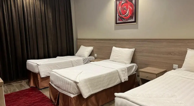 7th Square Hotel
