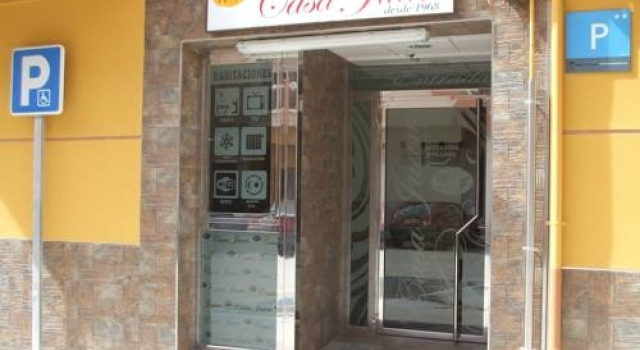 Hostal Casa Juan, Book Hotel Hotels in Lorca with Parking, Parking
