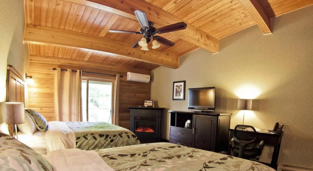 Oakwood Resort, Varaa Lomakeskus Grand Bend Ontario