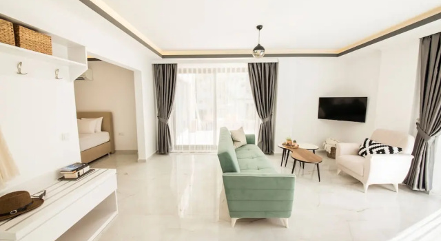 Двухместный полулюкс Cedrus Suites
