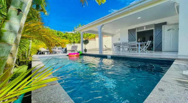 Villa Tropical Paradise avec piscine, 4 chambres, Varaa Villa Le Moule Grande-Terre