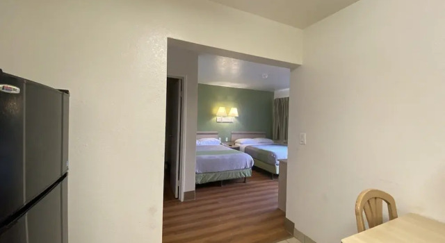 Четырёхместный номер Deluxe Motel 6-Port Allen, LA - Baton Rouge