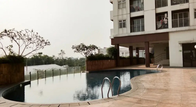 Fancy And Nice 2Br At Serpong Greenview Apartment, Book Apartment Hotels in South Tangerang with a Pool, Swimming Pool