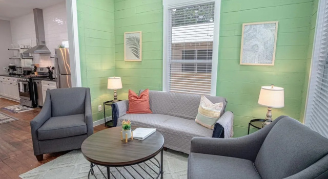 Comfy and Incredible Fenced 2BR 2 BA Near Downtown, Rezerwuj Dom wakacyjny Wille w Bexar County, Willa