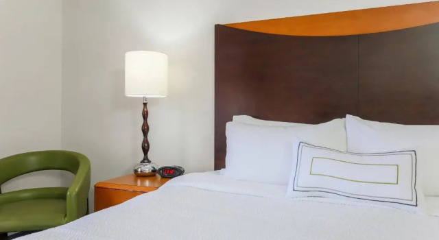 Номер Standard Fairfield Inn & Suites Mahwah