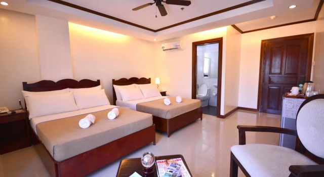 Номер Deluxe Ipil Suites Puerto Princesa