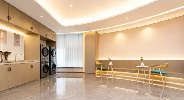 Elong anyun Hotel (Zhoushan Dinghai Jiefangxi Road Branch), Prenota Hotel Hotel a Zhoushan con parcheggio, Parcheggio