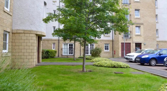 2 Bedroom Apartment With Parking, Prenota Appartamento Hotel a Lothian con parcheggio, Parcheggio
