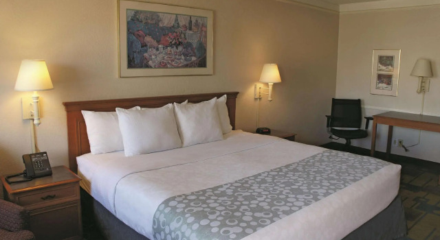 Двухместный номер Standard La Quinta Inn by Wyndham Clute Lake Jackson