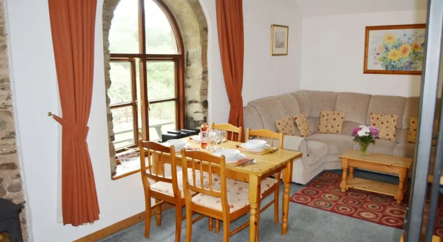 Pet-friendly spacious barn conversion in Exmoor National Park, Prenota Hotel Dulverton 