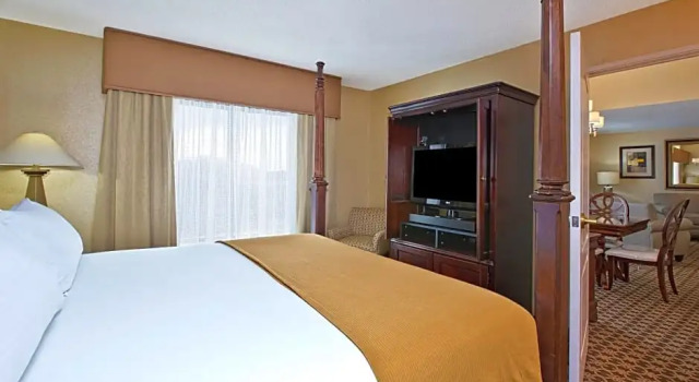 Holiday Inn Express Hotel & Suites Sharon-Hermitage, Reserva ahora Hotel Hermitage Pensilvania