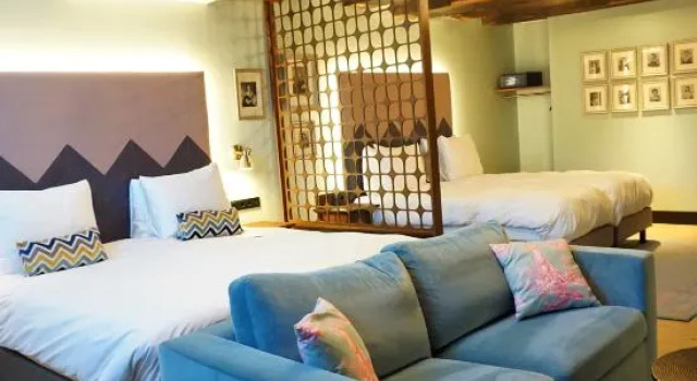 Четырёхместный люкс Цокольный этаж The Hendricks Hotel