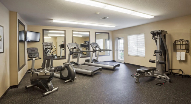 Двухместный номер Standard Candlewood Suites Alexandria West by IHG