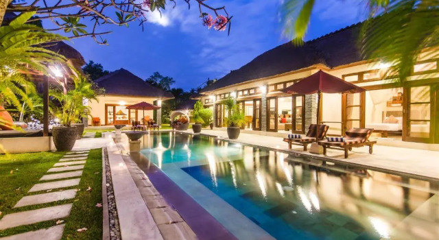 Вилла с 5 комнатами Villa Bugis Drupadi Seminyak
