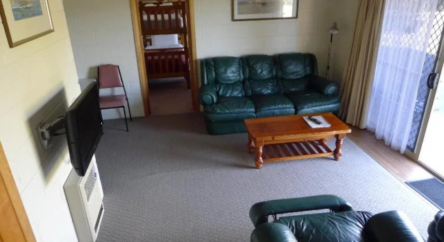Willaway Motel Apartments