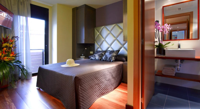 Номер Standard с балконом Castro Exclusive Residences Sant Pau