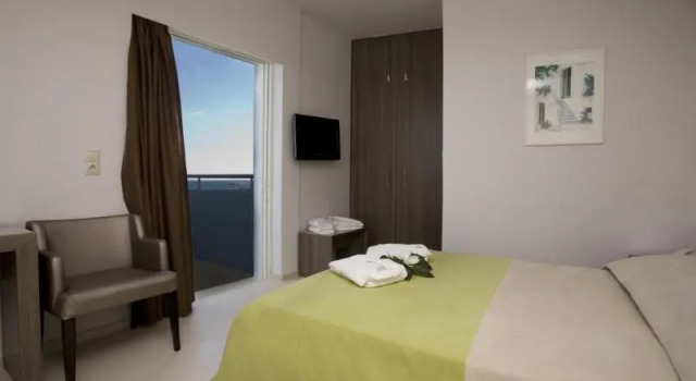 Номер Standard с балконом Astron Hotel