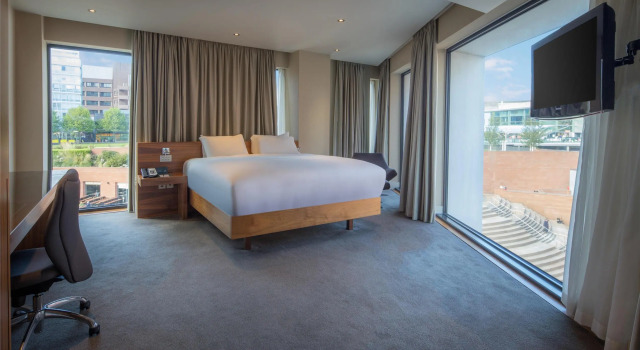 Люкс Corner Hilton Liverpool City Centre