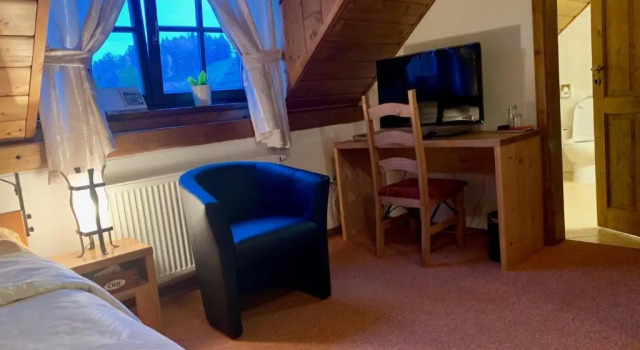 Номер Standard Wellness Hotel Holzberg - krytý relaxační bazén, dětský bazén, whirlpool, sauna, restaurace, bowling, venkovní hřiště, herna, pingpong, billiard