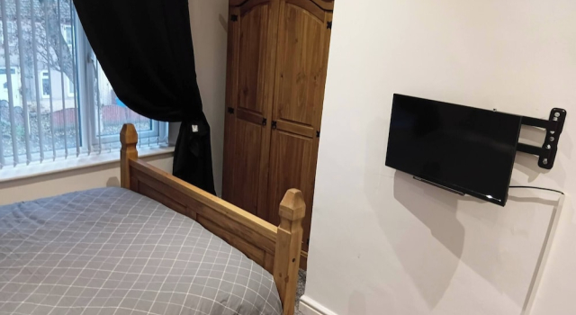 Dale Combe is a mid Terrace House, Buchen Sie Hotel Middleton Greater Manchester