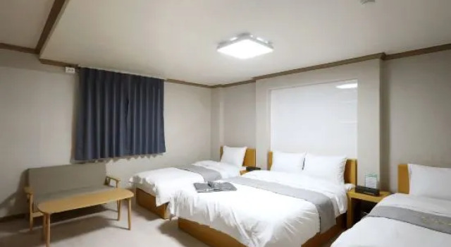 Номер Standard Suanbo Hot Spring Healing Hotel