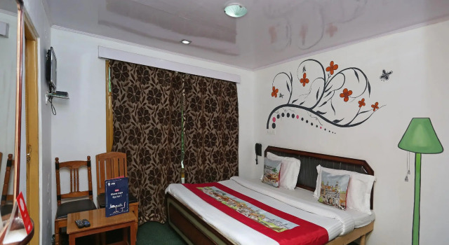 OYO 9083 Hotel New Tourist Palace