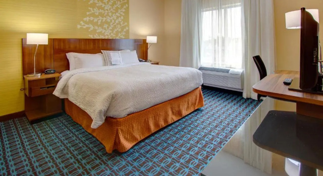 Люкс Fairfield Inn & Suites by Marriott Chincoteague Island Waterfront