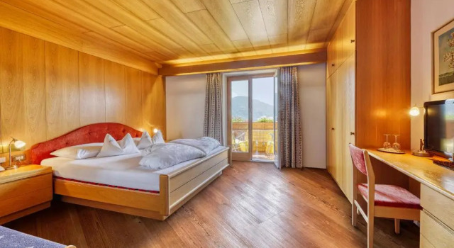 Двухместный номер Standard с балконом Hotel Stefanie