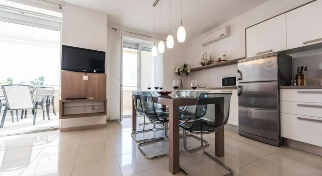 Апартаменты Premium Apartments Villa Maelise