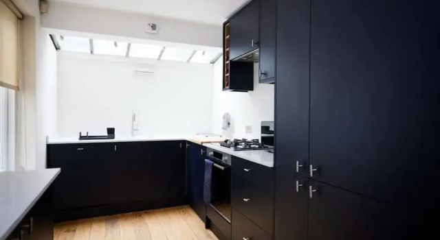 Коттедж The South Kensington Wonder - Trendy 3bdr House With Garden