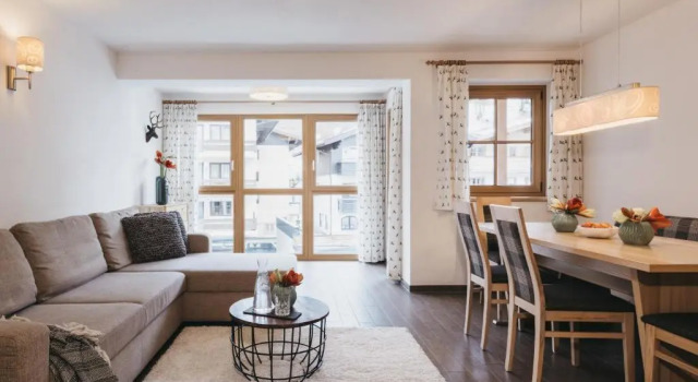 Residence Kristall, Забронировать Отель Отели Зальбах-Хинтерглемм с бассейном, рядом с Гондольный подъемник Кольмайсбан, Бассейн