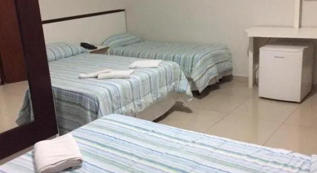 Четырёхместный номер Standard Alzira Plaza Hotel